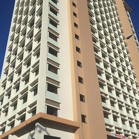 Titan Condo At Studio City Tower 1 Alabang Manila Exterior photo